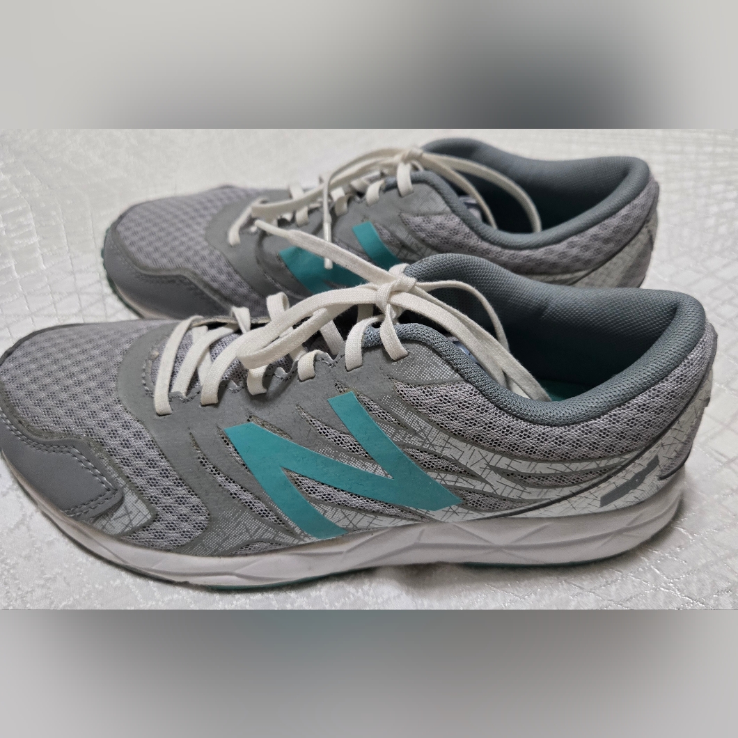 New Balance Gray And Blue Athletic Shoes Lightweight Design